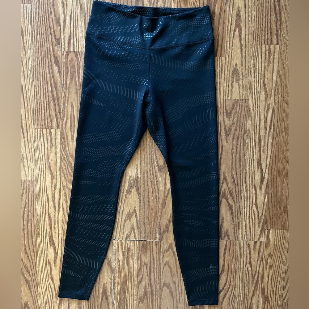 Women’s Great condition nike leggings size Medium